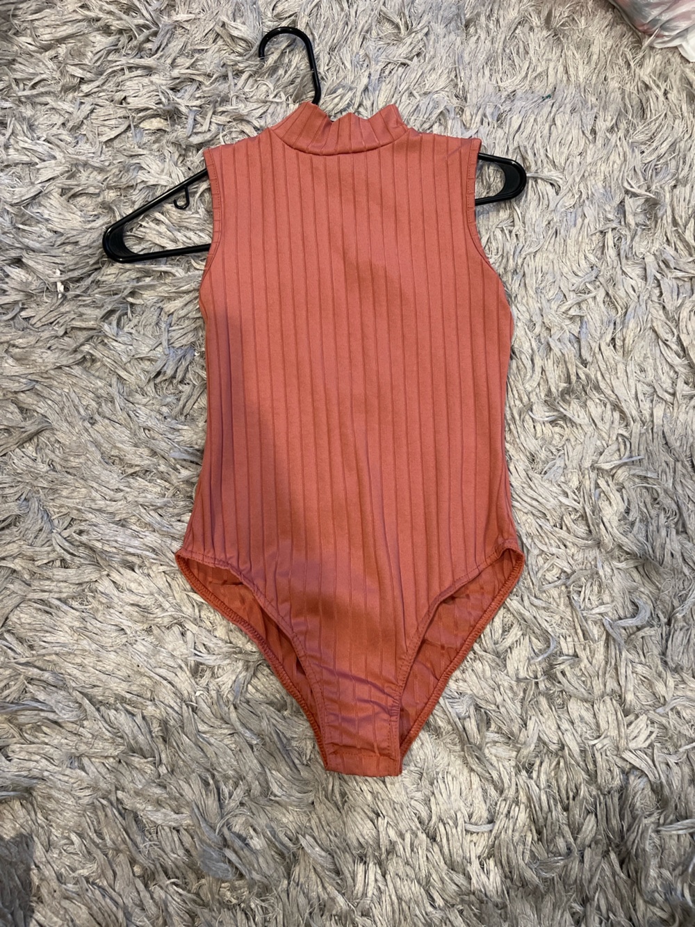 Ribbed bodysuit with back cutout